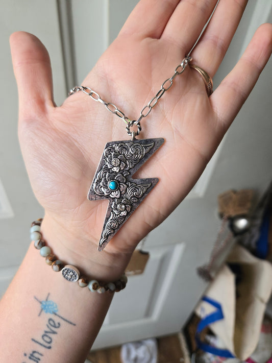 Tooled necklace