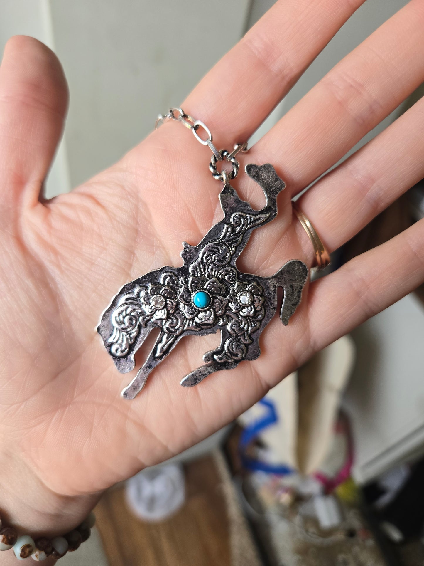 Tooled necklace