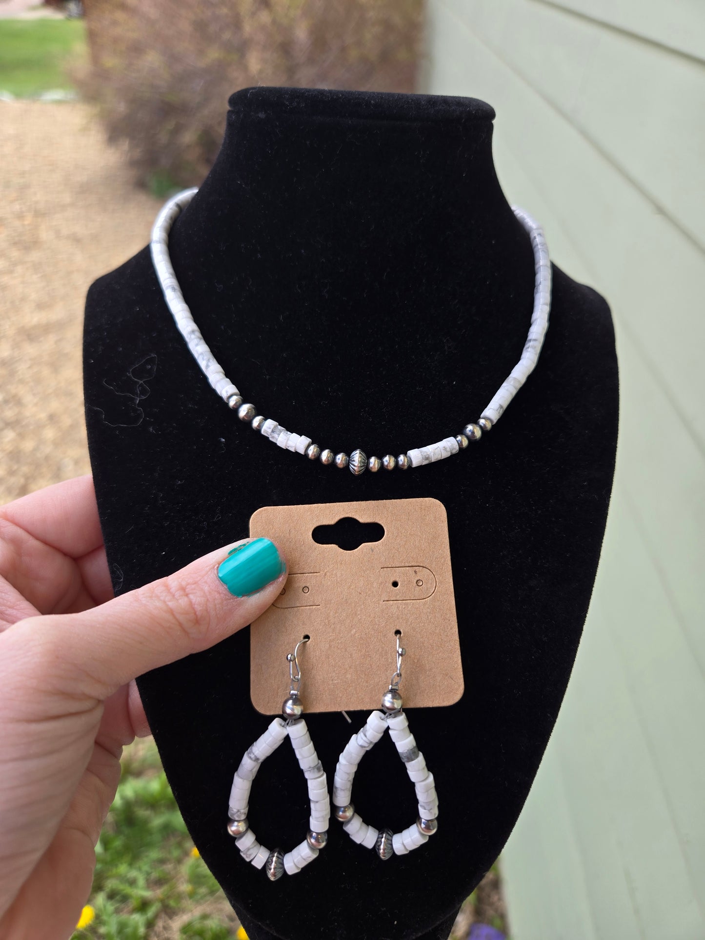 Sterling and howlite