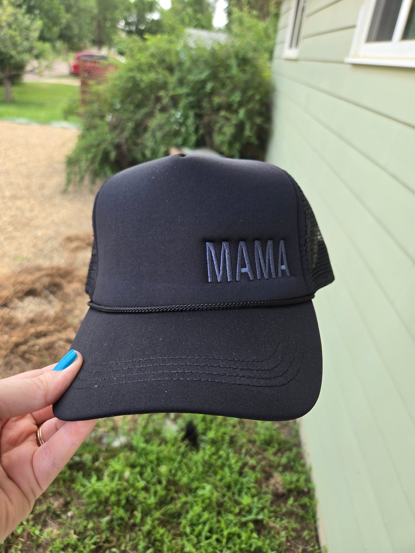 Mama hat