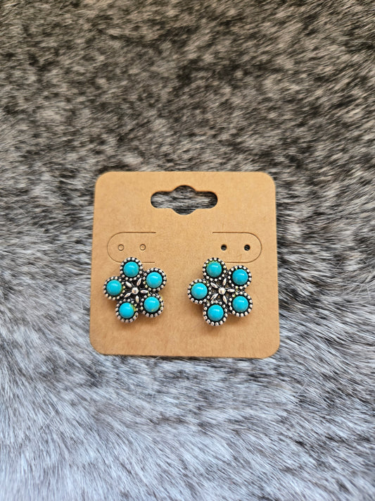 Flower studs