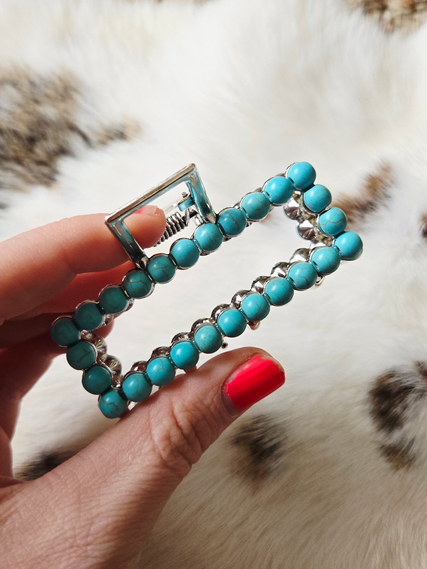 Small hair clips